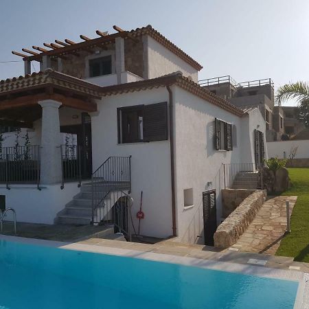 Villa Cavour - Doppelhaushaelfte Budoni Exterior photo