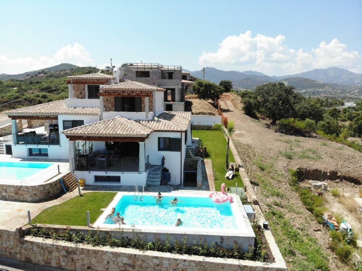 Villa Cavour - Doppelhaushaelfte Budoni Exterior photo